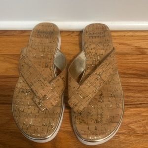 Donald Pliner Lynne Natural Cork Thong Sandals